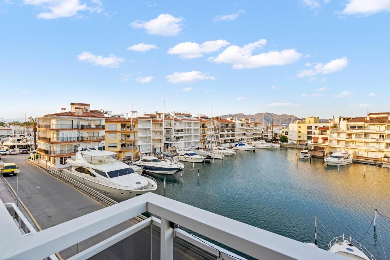 Welcs Apartamento 055 Emp Con Terraza Y Vistas Al Canal Empuriabrava Zewnętrze zdjęcie