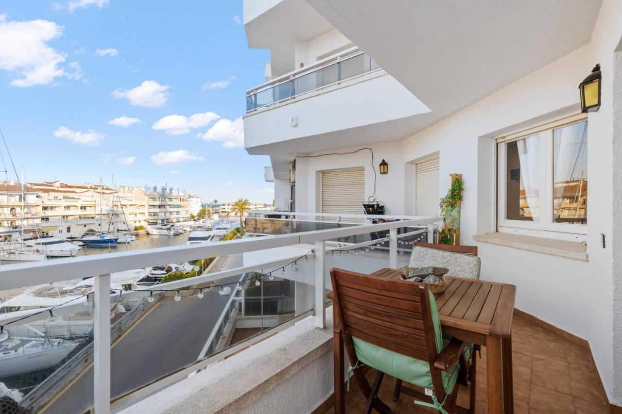 Welcs Apartamento 055 Emp Con Terraza Y Vistas Al Canal Empuriabrava Zewnętrze zdjęcie